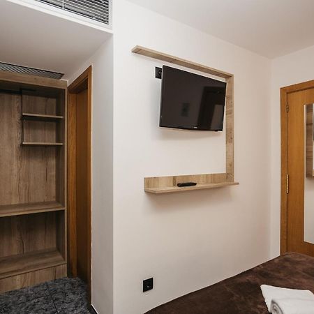 La Trobada Hotel Sport Ripoll Dış mekan fotoğraf