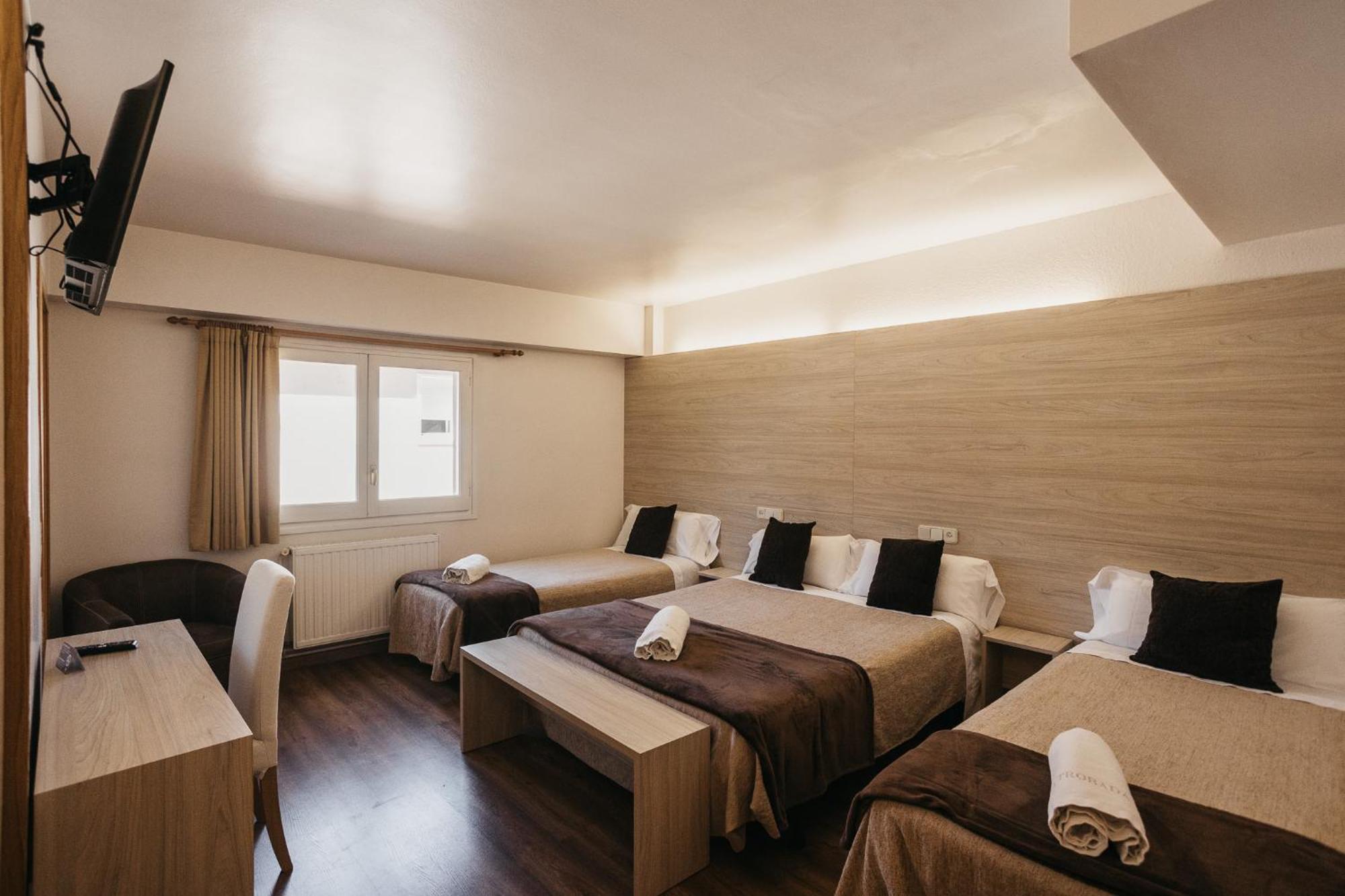 La Trobada Hotel Sport Ripoll Dış mekan fotoğraf
