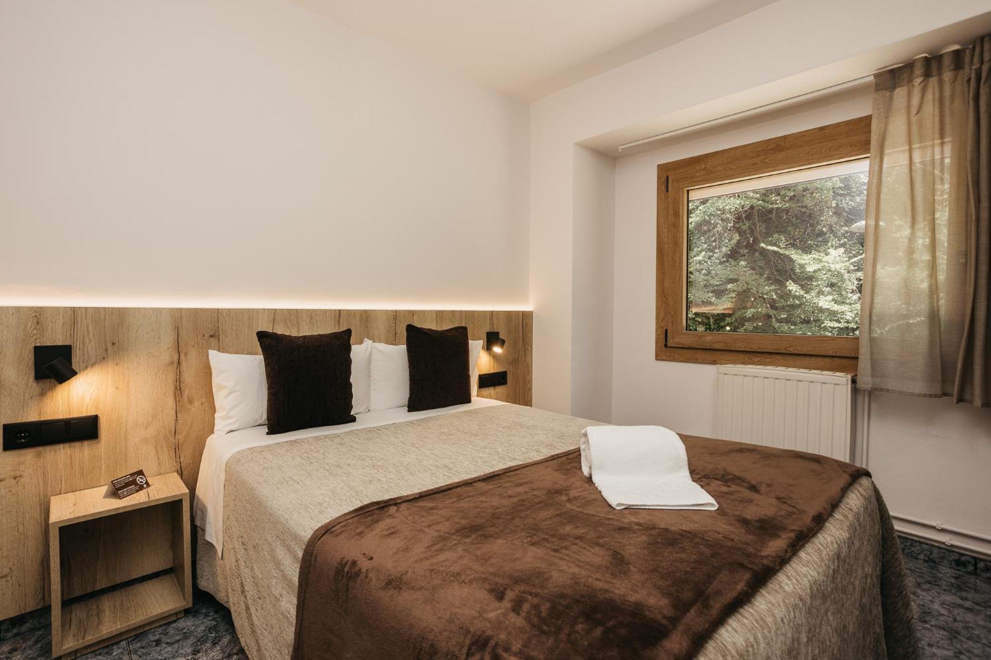 La Trobada Hotel Sport Ripoll Dış mekan fotoğraf