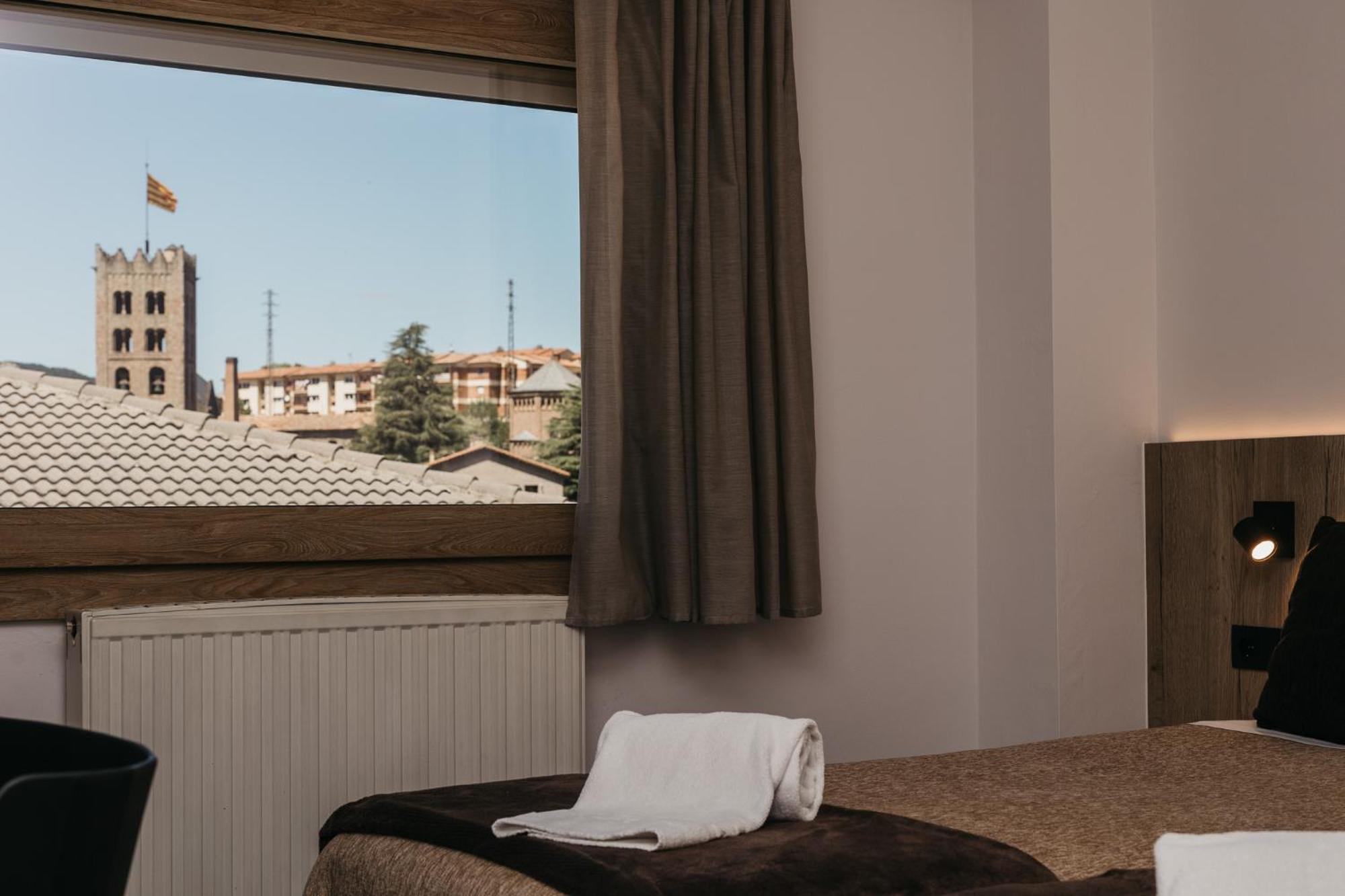 La Trobada Hotel Sport Ripoll Dış mekan fotoğraf