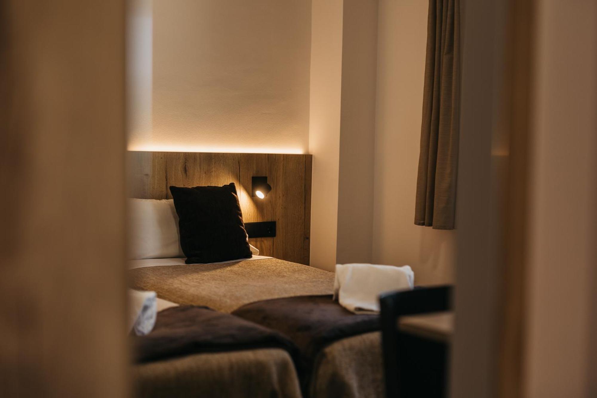 La Trobada Hotel Sport Ripoll Dış mekan fotoğraf